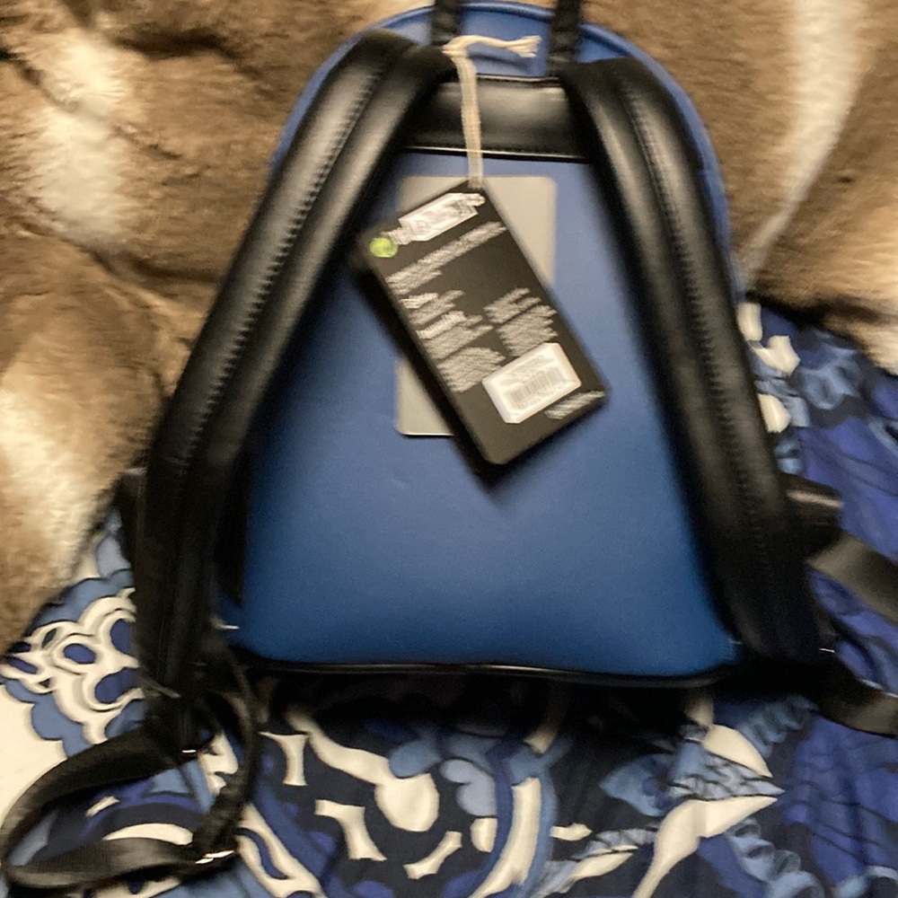 Star Wars Loungefly Backpack with Jedi and Sith - Picture 8 of 8